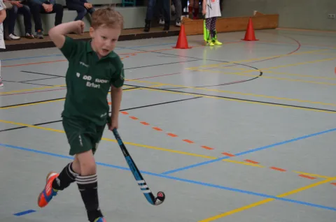 Jubelnder Mini nach Torerfolg