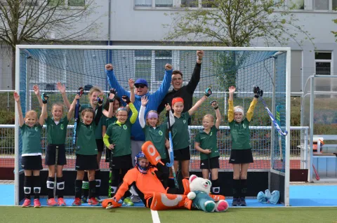 Die erfolgreichen C-Mädchen des Erfurter HC verstärkt durch erfahrene D-Mädchen