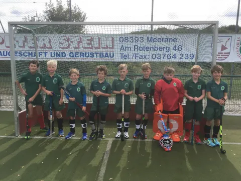 Knaben C auch in der Zwischenrunde ungeschlagen Staffelsieger Knaben C auch in der Zwischenrunde ungeschlagen Staffelsieger