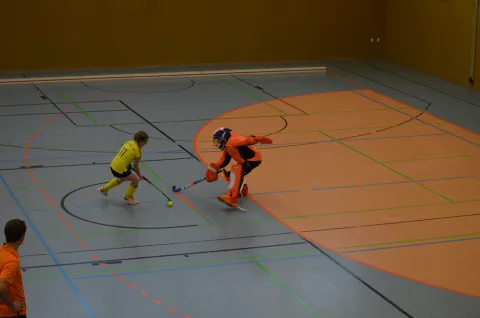 Beherzte Verteidigung im Spitzenspiel gegen den CHC Beherzte Verteidigung im Spitzenspiel gegen den CHC