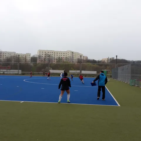 Auch das Pfeifen muss gelernt werden: 20 neue Schiedsrichter für Erfurt! Auch das Pfeifen muss gelernt werden: 20 neue Schiedsrichter für Erfurt!