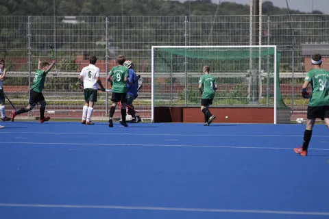 Mit starker Teamleistung das Spiel gedreht und AUFSTIEG