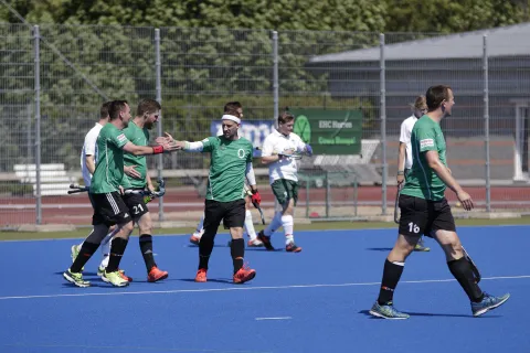 Mit starker Teamleistung das Spiel gedreht und AUFSTIEG