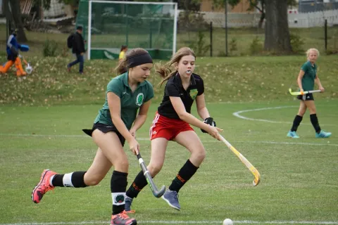 Mareike und Elisabeth im Zweikampf