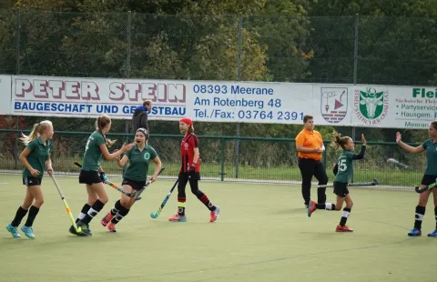 Freude nach gelungenem Tor Freude nach gelungenem Tor