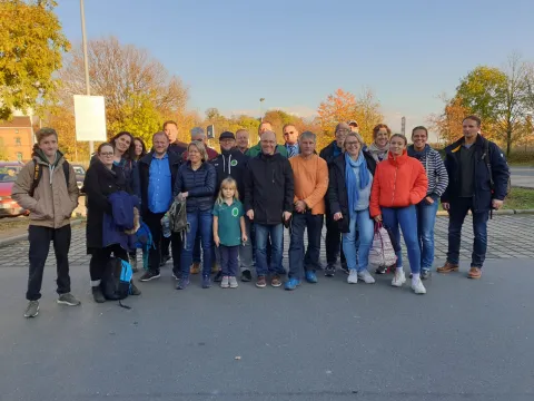 (12) Die Betreuer und Eltern (12) Die Betreuer und Eltern