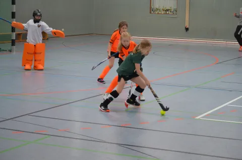 Szene aus dem Spiel gegen Chemnitz - da konnte auch mal ein Schritt nach Hinten der richtige sein