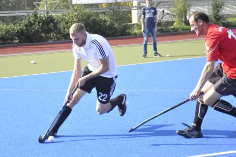 Christian Plotka aus Erfurt im Laufduell gegen Bautzen Christian Plotka aus Erfurt im Laufduell gegen Bautzen