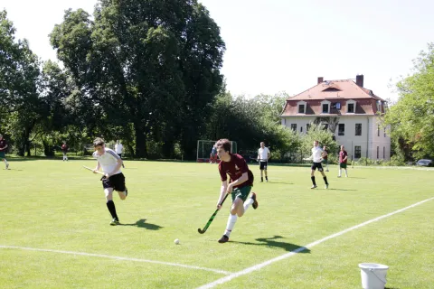 Hockey unterm Pillnitzer Weinberg Hockey unterm Pillnitzer Weinberg