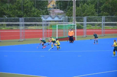 Solide Abwehrarbeit im Spiel gegen den SV Tresenwald - immer schön zur Seite raus.