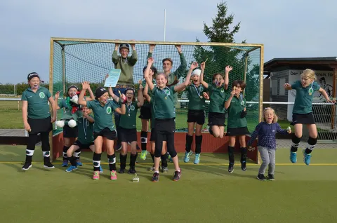 Drei – zwei – eins, diesen Titel haben sich die C-Mädchen verdient geholt! Drei – zwei – eins, diesen Titel haben sich die C-Mädchen verdient geholt!