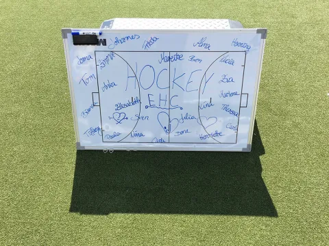 Mädchen B gewinnen Mitteldeutschen Pokal Mädchen B gewinnen Mitteldeutschen Pokal