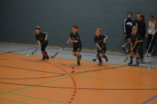 Minis im Kampf um den ersten Ball