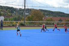Hier machen die jüngeren Spielerinnen richtig Druck im Spiel gegen Dresden - nur weil alle mitzogen gelang es.