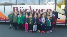(1) Der ganze Troß von C und B Mädchen und B Jungs