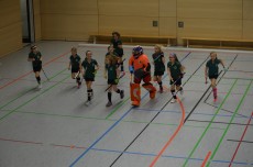 Die C-Mädchen des Erfurter HC sind im Lauf und haben Freude, hier vor dem Spiel gegen die Chemnitzerinnen