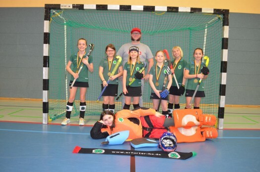 Die C-Mädchen der Hallensaison 2019/2020 - motiviert und zuversichtlich. Da die Trainingszeit einigen Eltern viel abverlangt hätte, waren nach Bekanntwerden der Absage einige Mädchen geplant nicht anwesend.