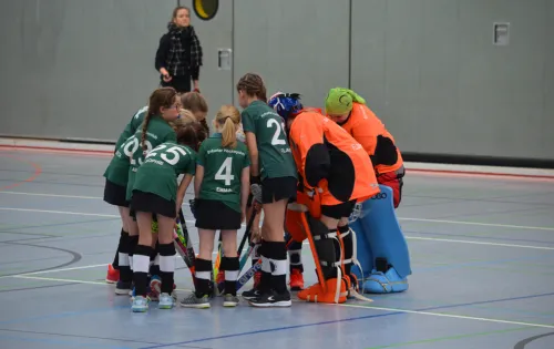 Einschwören vor der ersten Partie des Jahres