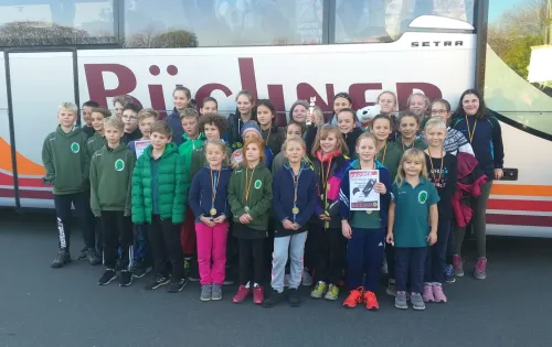 (1) Der ganze Troß von C und B Mädchen und B Jungs (1) Der ganze Troß von C und B Mädchen und B Jungs