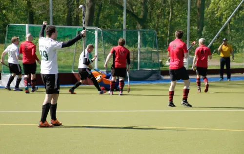 Durch 2:1 Sieg gegen LSC Leipzig jetzt auf Platz zwei