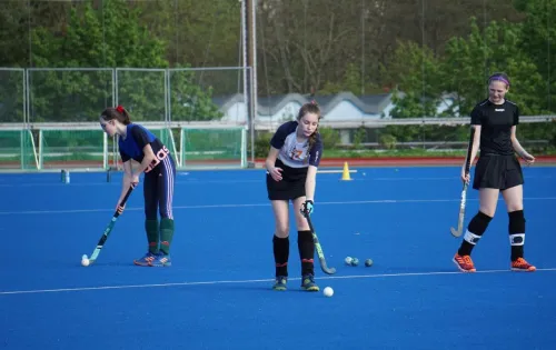 Training hat begonnen Training hat begonnen